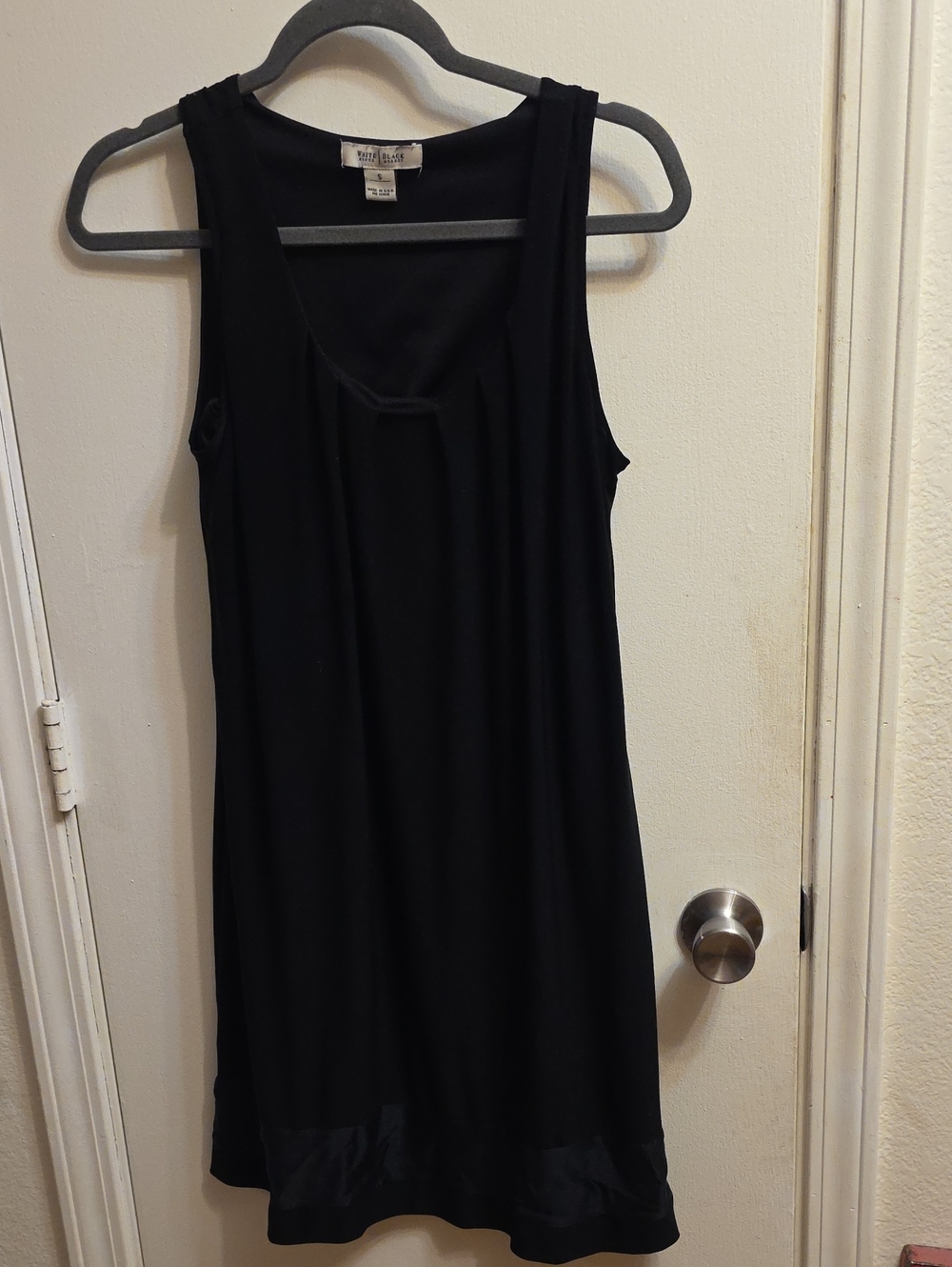 White House Black Market Black Dress With Satin Botton Trim with Scoop Neck